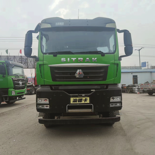 TIANMU-Y1056  SITRAK G5 8X4 Dump Truck Fuel Steel Plate Suspension Manual Transmission (Green model)