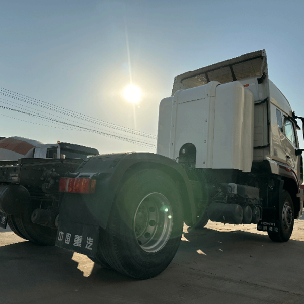 TIANMU-K1020  Brand New Sinotruck Haohan N7 Tractor Truck 6x4 430HP 10 Wheels Tractor Trucks - Image 4