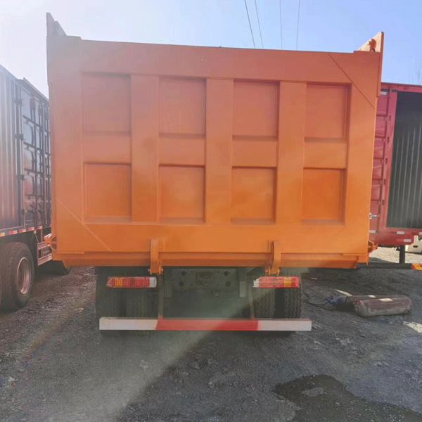 TIANMU-TM375  HOWO 375 8X4 Fuel Steel Plate Suspension Manual （Orange model） - Image 4