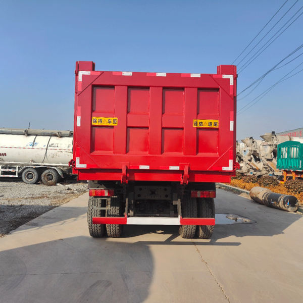 TIANMU-Y1032  Sitrak G7W 6X4 Dump Truck Fuel Steel Plate Suspension Manual Transmission (Red model) - Image 3
