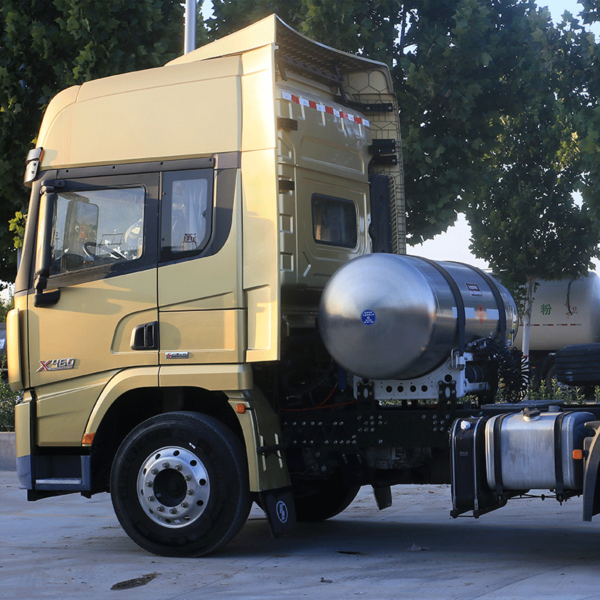 TIANMU-M1079  Shacman Truck Tractor Heads Shacman X5000 6X4 371HP 6X4 Trailer Head Tractor 25 Ton 12 Wheel Tractor For Sale - Image 4