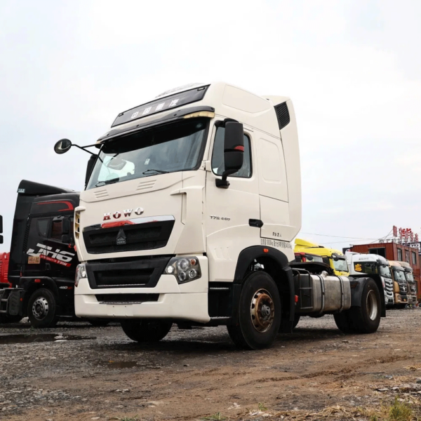 TIANMU-TT002 Sinotruck HOWO Sitrak C7h T7540 4X2 New and 0km Used Tractor Truck Tractor Head for Sale Africa