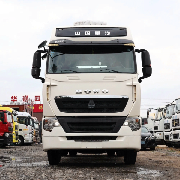 TIANMU-TT002 Sinotruck HOWO Sitrak C7h T7540 4X2 New and 0km Used Tractor Truck Tractor Head for Sale Africa - Image 2